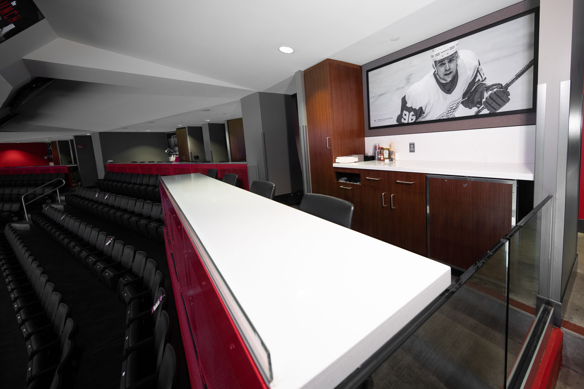 Loge Box