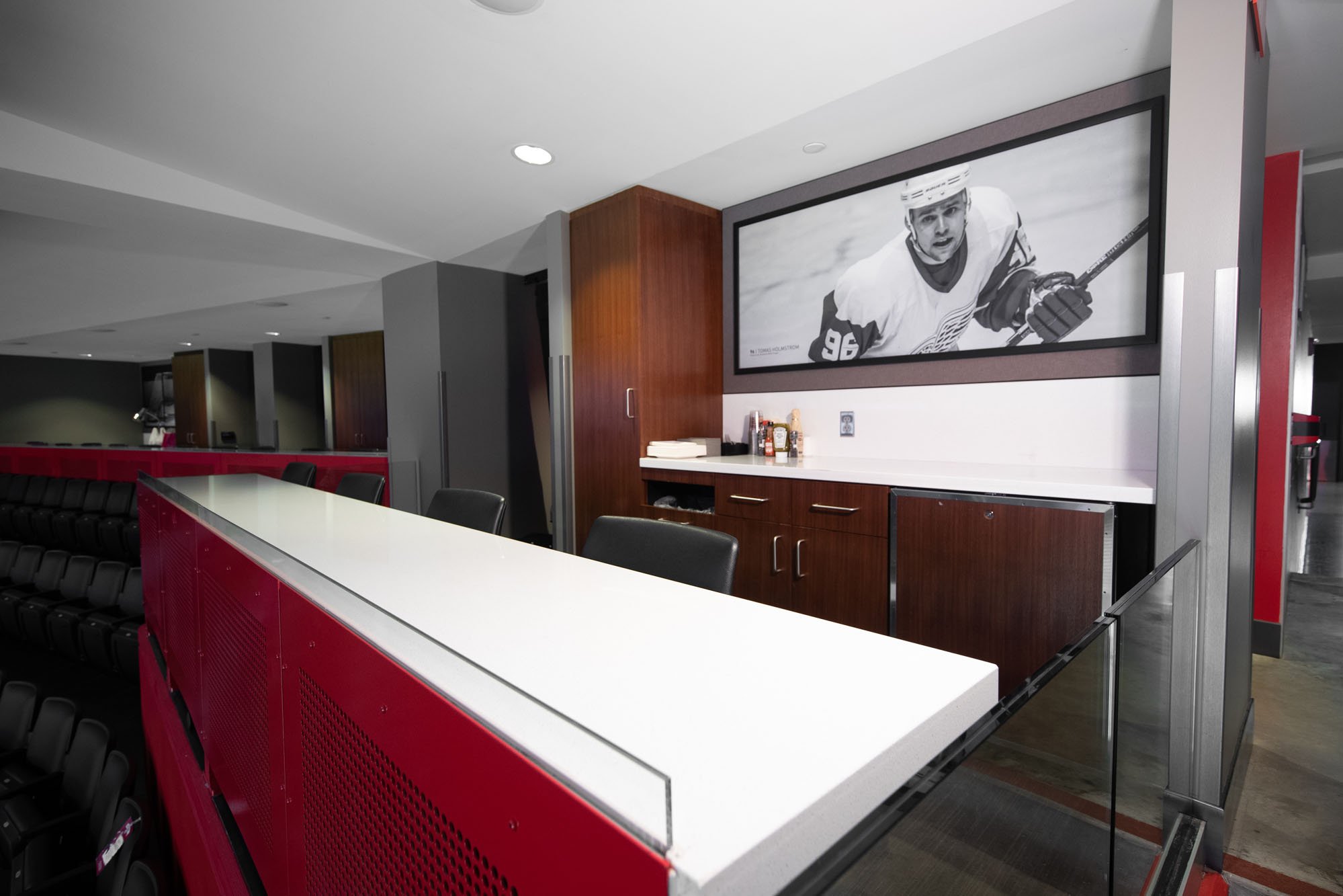 Loge Box