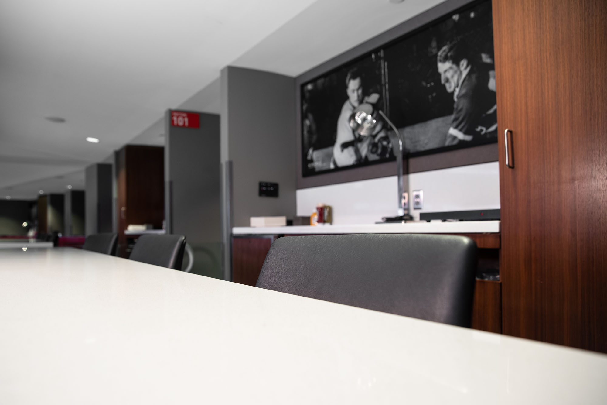Loge Box