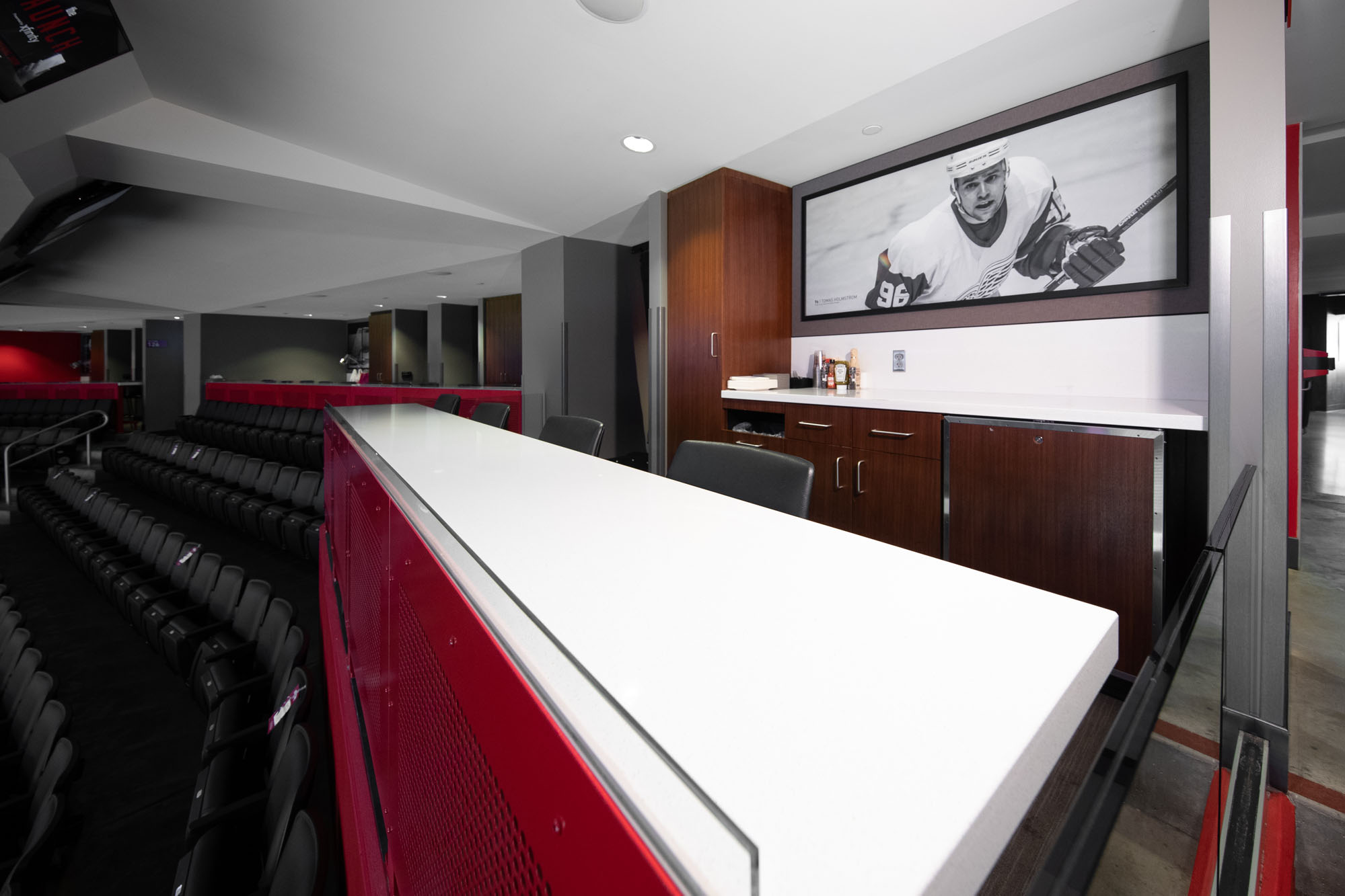 Loge Box